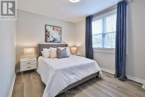 172 Sanatorium Road, Hamilton, ON - Indoor Photo Showing Bedroom