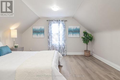 172 Sanatorium Road, Hamilton, ON - Indoor Photo Showing Bedroom