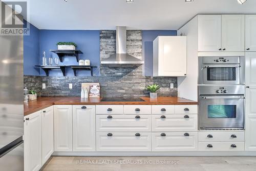 172 Sanatorium Road, Hamilton, ON - Indoor Photo Showing Kitchen