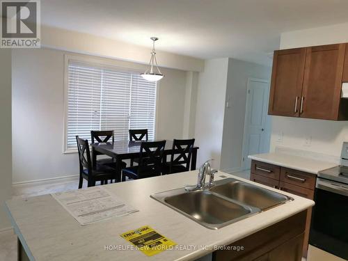 9517 Tallgrass Avenue, Niagara Falls, ON - Indoor Photo Showing Kitchen With Double Sink