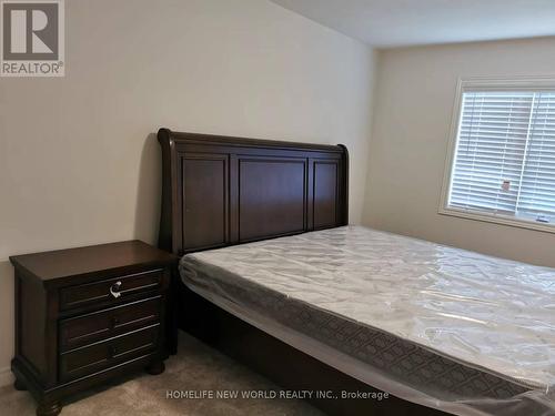 9517 Tallgrass Avenue, Niagara Falls, ON - Indoor Photo Showing Bedroom