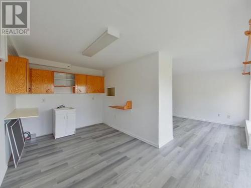 3463 Marine Ave, Powell River, BC - Indoor Photo Showing Kitchen