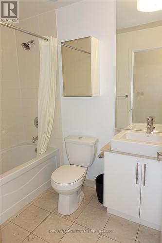 2309 - 55 Bremner Boulevard, Toronto, ON - Indoor Photo Showing Bathroom