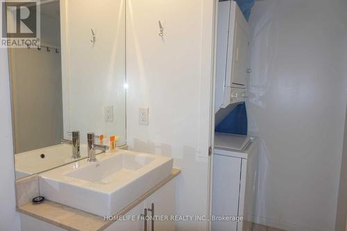 2309 - 55 Bremner Boulevard, Toronto, ON - Indoor Photo Showing Bathroom