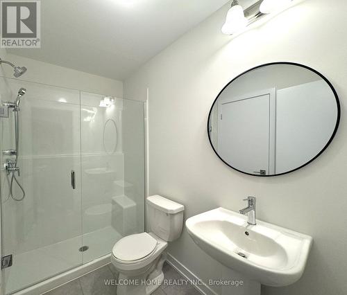 1333 Shevchenko Boulevard, Oakville, ON - Indoor Photo Showing Bathroom