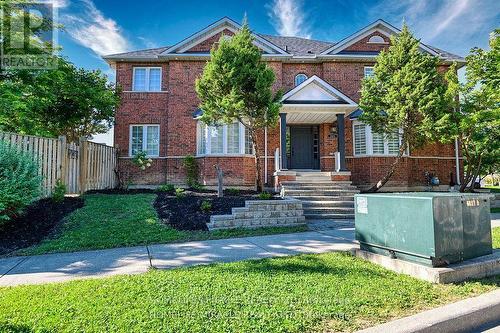 305 Fasken Court, Milton, ON - Outdoor