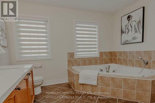 305 Fasken Court, Milton, ON - Indoor Photo Showing Bathroom