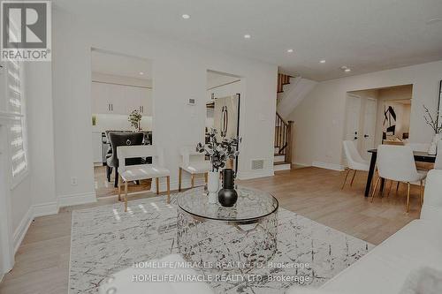 305 Fasken Court, Milton, ON - Indoor Photo Showing Living Room