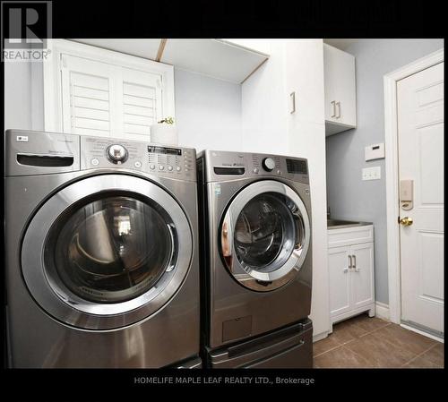 50 Treegrove Crescent, Brampton, ON - Indoor Photo Showing Laundry Room