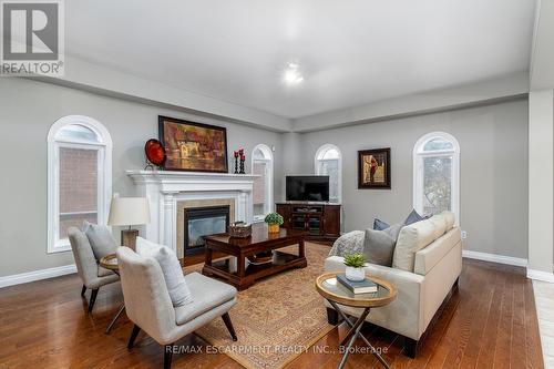 49 Conrad Place, Grimsby, ON - Indoor Photo Showing Living Room With Fireplace