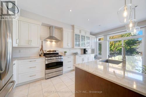 143 Valmont Street, Hamilton, ON - Indoor Photo Showing Kitchen With Upgraded Kitchen