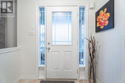 145 Valiant Circle, Hamilton, ON - Indoor Photo Showing Other Room