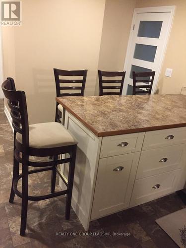 6285 Cadham Street, Niagara Falls, ON - Indoor Photo Showing Dining Room