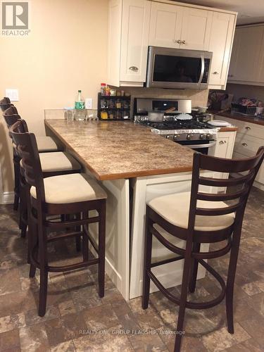 6285 Cadham Street, Niagara Falls, ON - Indoor Photo Showing Dining Room