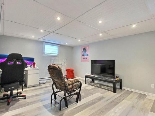 Salon - 183  - 185 Rue Lamothe, Thetford Mines, QC - Indoor Photo Showing Basement