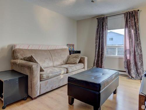 Salon - 183  - 185 Rue Lamothe, Thetford Mines, QC - Indoor Photo Showing Living Room