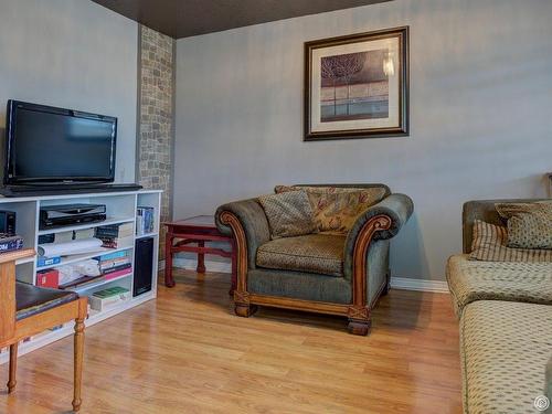 Salon - 183  - 185 Rue Lamothe, Thetford Mines, QC - Indoor Photo Showing Living Room