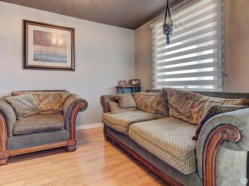 Salon - 183  - 185 Rue Lamothe, Thetford Mines, QC - Indoor Photo Showing Living Room