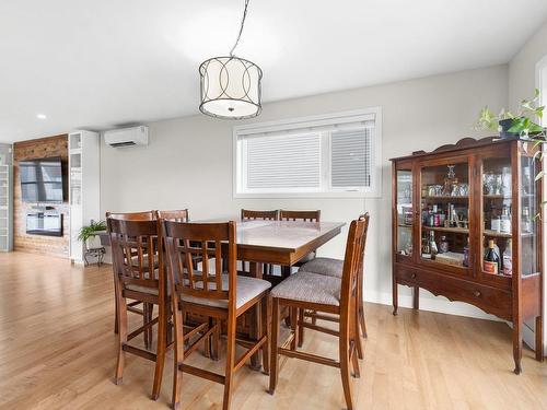 Dining room - 2935 Rue Albert-Lachance, Lévis (Desjardins), QC - Indoor Photo Showing Dining Room