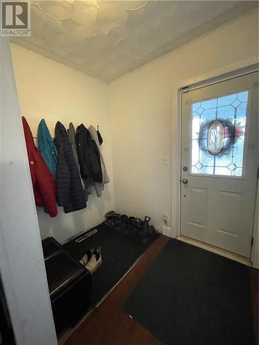 50 Jarbeau, Field, ON - Indoor Photo Showing Other Room