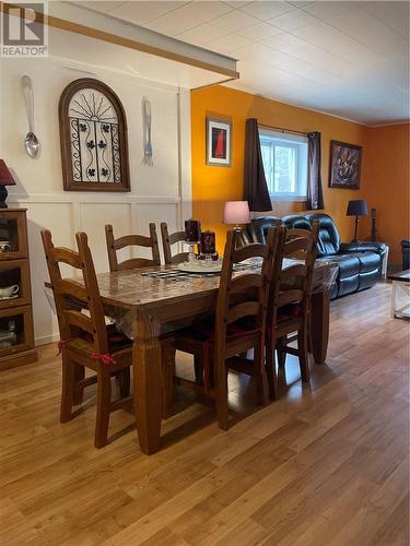 50 Jarbeau, Field, ON - Indoor Photo Showing Dining Room