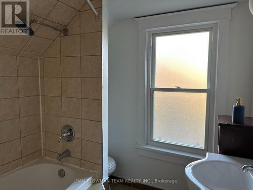 167 Nassau Street, Oshawa, ON - Indoor Photo Showing Bathroom