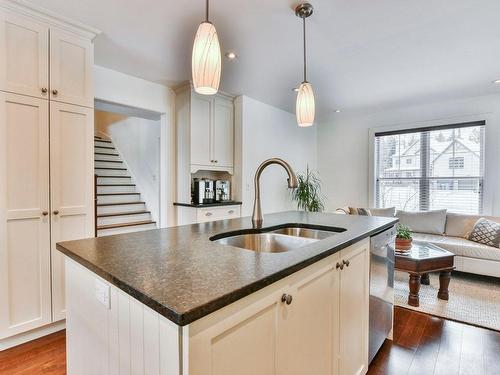 Kitchen - 90 Rue Du Midi, Morin-Heights, QC - Indoor Photo Showing Kitchen With Double Sink