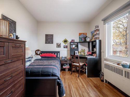 Chambre Ã Â coucher - 5728 Av. Mcmurray, Côte-Saint-Luc, QC - Indoor Photo Showing Bedroom