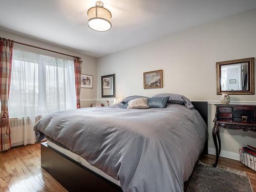 Chambre Ã Â coucher - 5728 Av. Mcmurray, Côte-Saint-Luc, QC - Indoor Photo Showing Bedroom