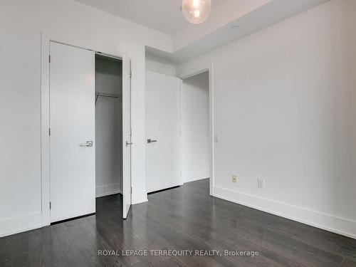 402-170 Avenue Rd, Toronto, ON - Indoor Photo Showing Other Room