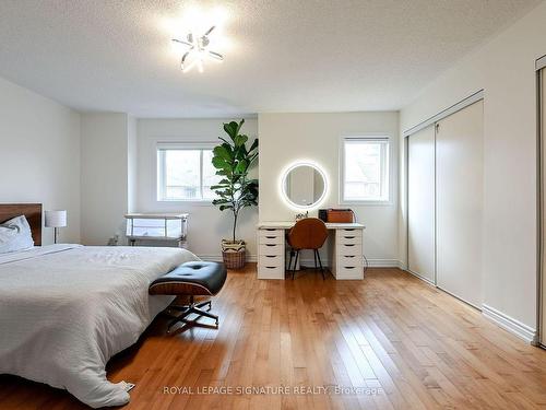 87-5223 Fairford Cres, Mississauga, ON - Indoor Photo Showing Bedroom