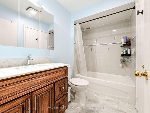 87-5223 Fairford Cres, Mississauga, ON - Indoor Photo Showing Bathroom