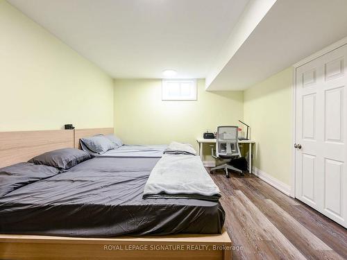 87-5223 Fairford Cres, Mississauga, ON - Indoor Photo Showing Bedroom