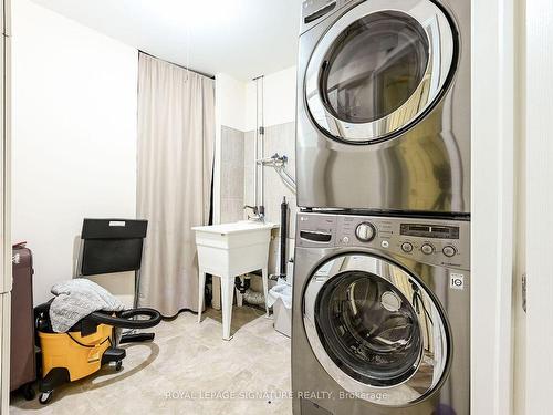 87-5223 Fairford Cres, Mississauga, ON - Indoor Photo Showing Laundry Room