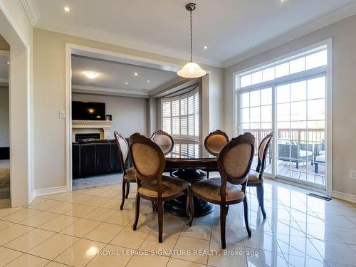 35 Pathway Dr, Brampton, ON - Indoor Photo Showing Dining Room