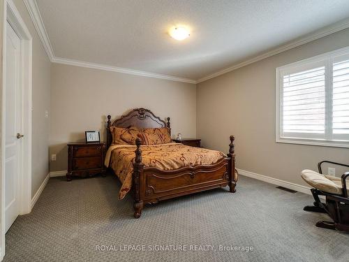 35 Pathway Dr, Brampton, ON - Indoor Photo Showing Bedroom