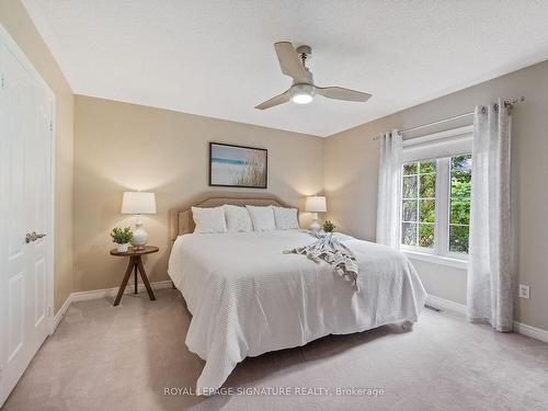 10 Forest Ridge Cres, Halton Hills, ON - Indoor Photo Showing Bedroom