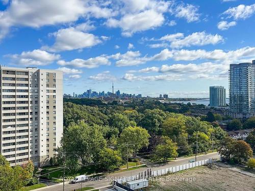 724-60 Southport St, Toronto, ON - Outdoor With View