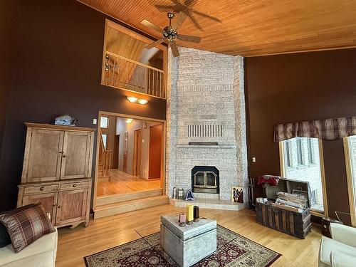 2550 15Th Side Road, Thunder Bay, ON - Indoor Photo Showing Living Room With Fireplace