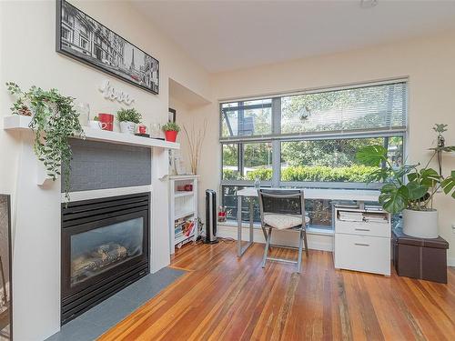 3-821 Tyee Rd, Victoria, BC - Indoor With Fireplace