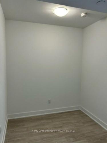 421-2545 Simcoe St N, Oshawa, ON - Indoor Photo Showing Other Room