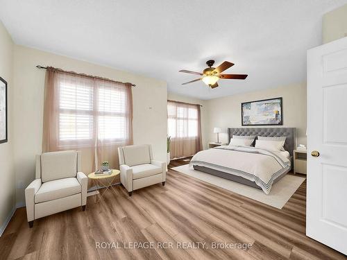 86 Wood Circ, Caledon, ON - Indoor Photo Showing Bedroom