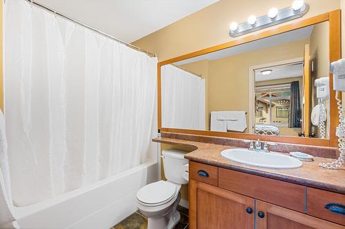 305/305A-255 Feathertop Way, Big White, BC - Indoor Photo Showing Bathroom