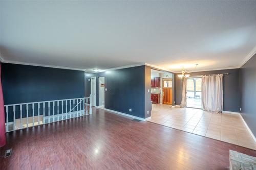 6576 Lakeside Drive, Oliver, BC - Indoor