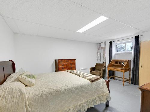 Bedroom - 167 Rue Notre-Dame, Saint-Armand, QC - Indoor Photo Showing Bedroom