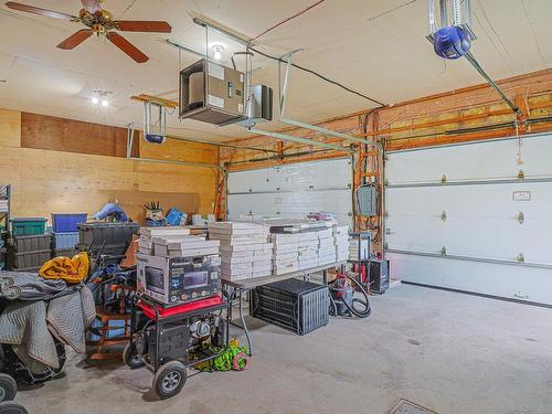 Garage - 167 Rue Notre-Dame, Saint-Armand, QC - Indoor Photo Showing Garage