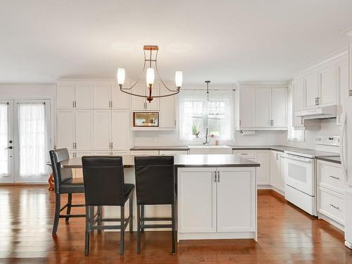 Kitchen - 167 Rue Notre-Dame, Saint-Armand, QC - Indoor Photo Showing Kitchen