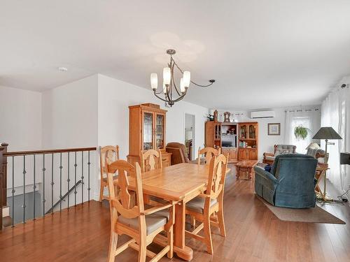 Dining room - 167 Rue Notre-Dame, Saint-Armand, QC - Indoor Photo Showing Dining Room