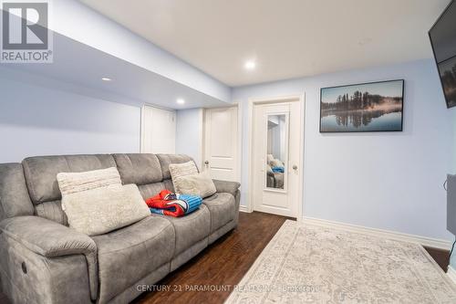 13 Kempsford Crescent, Brampton, ON - Indoor Photo Showing Living Room