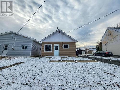 193 Teefy Street, Iroquois Falls, ON - Outdoor